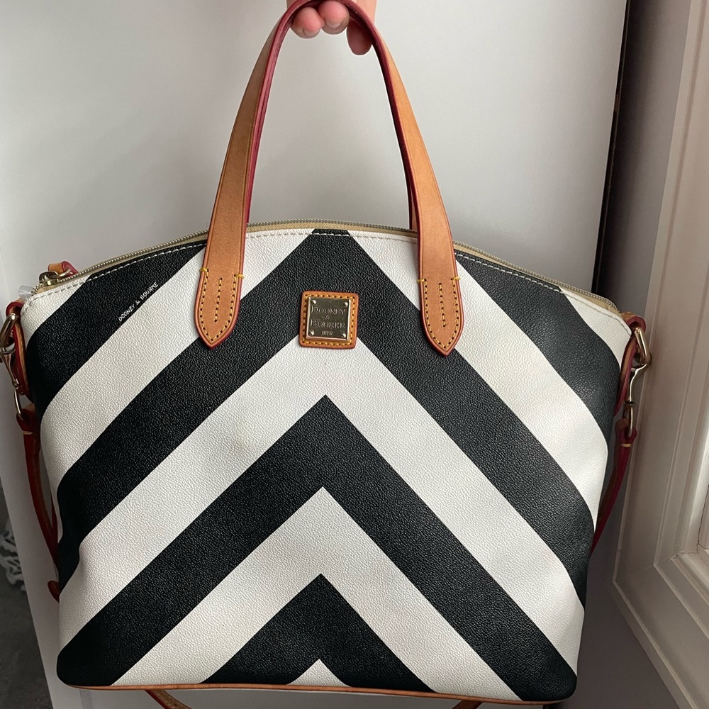 Dooney & Bourke Handbag